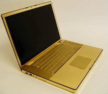 Apple_MacBook_Pro_gold_1.jpg