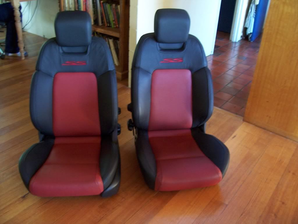 Fsve Ss Leather Red And Black Seats