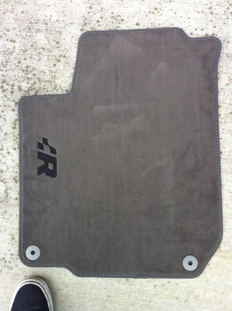MKIV Gray R32 front floor mats VW Vortex Volkswagen Forum