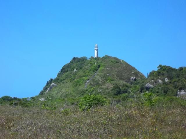 [Imagem: 201110GilbertovaiBahia593xxPRIlhadoMelViladoFarol.jpg]