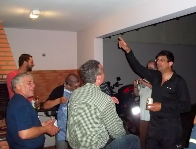 [Imagem: 201110GilbertovaiBahia634xPRCuritibaValdeir.jpg]